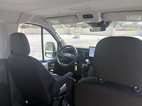 Used 2023 Ford Transit 350 XLT RWD image 20