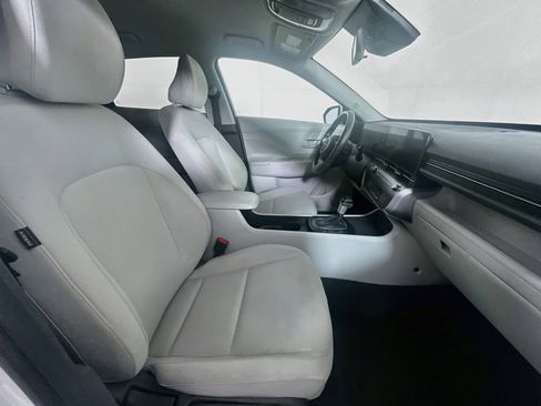 Used 2024 Hyundai Kona SEL AWD/4WD image 29