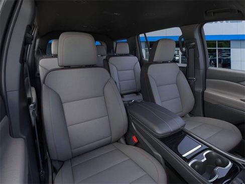 New 2025 Chevrolet Traverse LT w/ LPO, Floor Liner Package image 16