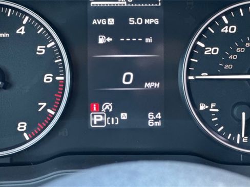 Used 2025 Subaru Crosstrek 2.0i Premium image 22