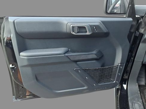 New 2026 Ford Bronco Badlands image 16