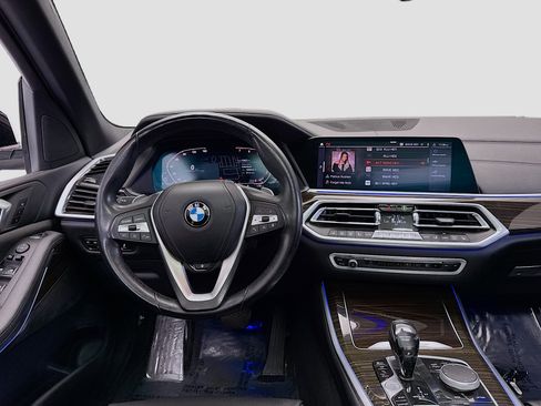 Used 2020 BMW X5 xDrive40i w/ Parking Assistance Package image 15