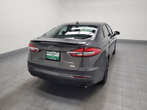 Used 2020 Ford Fusion SE w/ Equipment Group 151A FWD image 7