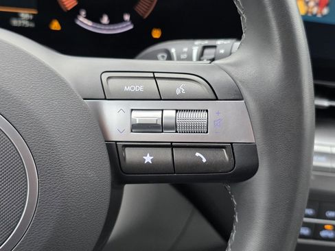 Used 2025 Hyundai Kona SEL image 25