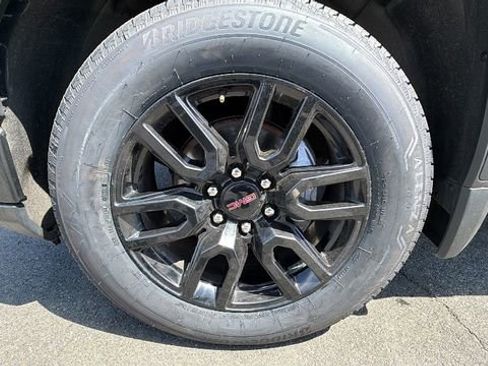 Certified 2024 GMC Sierra 1500 Elevation AWD/4WD image 9