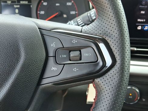 Used 2024 Chevrolet Trax RS w/ Driver Confidence Package FWD image 23