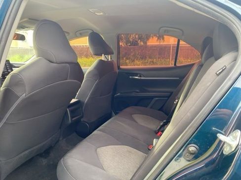 Used 2021 Toyota Camry LE image 11