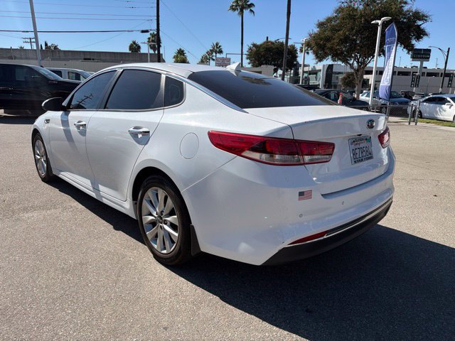 Used 2018 Kia Optima LX w/ 17" Alloy Wheels Package FWD image 5