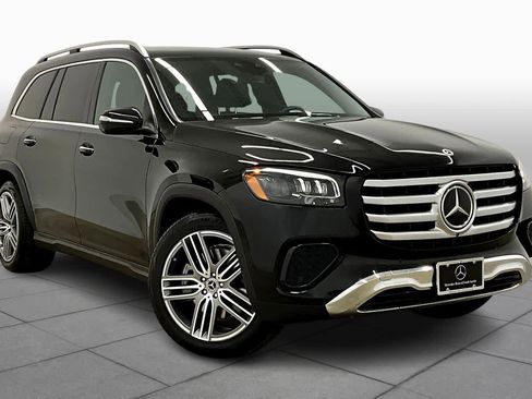 Certified 2025 Mercedes-Benz GLS 450 4MATIC image 3