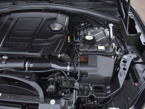 Used 2018 Jaguar F-PACE R-Sport image 57