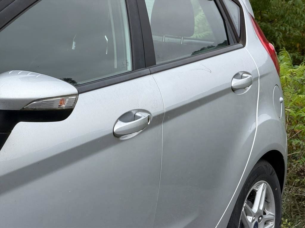 Used 2017 Ford Fiesta SE w/ Cold Weather Package FWD image 8