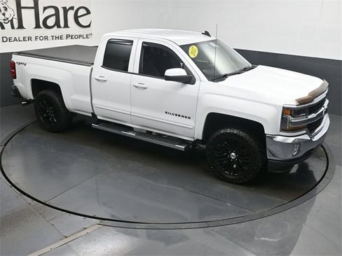 Used 2017 Chevrolet Silverado 1500 LT w/ All Star Edition image 43