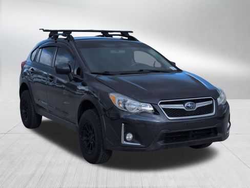 Used 2017 Subaru Crosstrek 2.0i Premium image 7