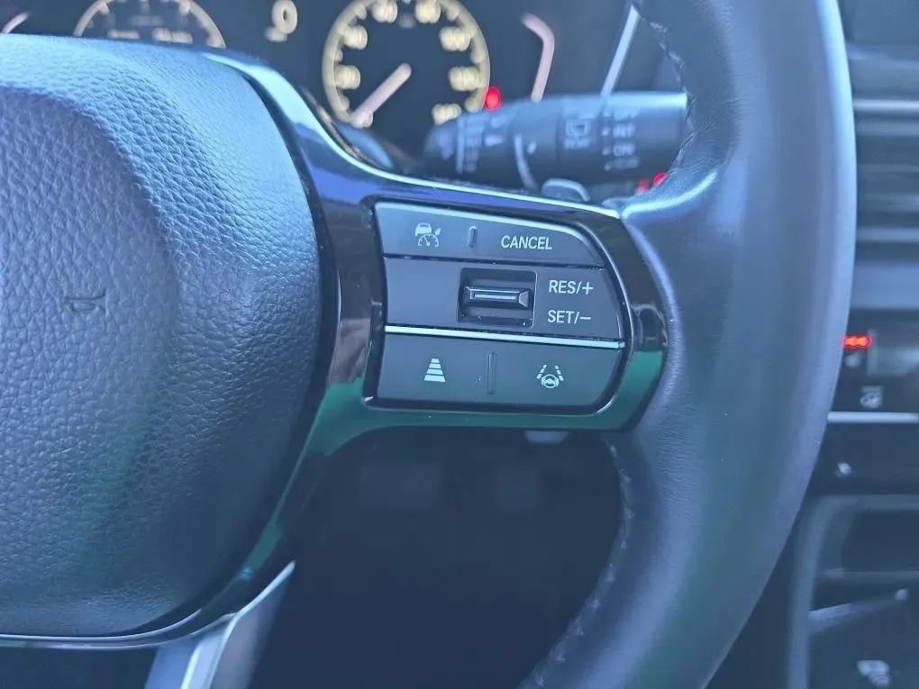 Used 2024 Honda Pilot EX-L image 18