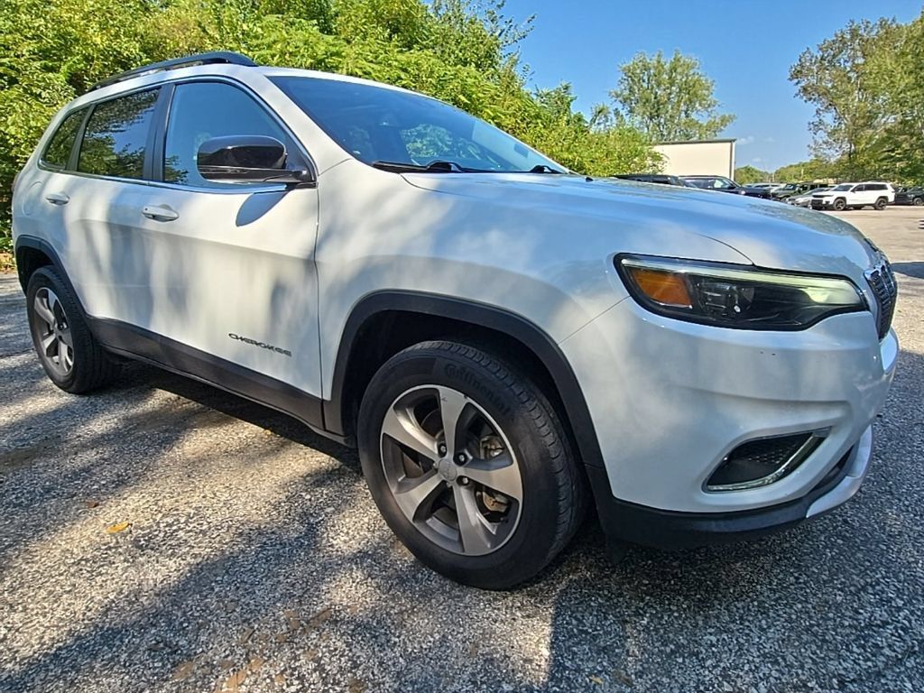Used 2022 Jeep Cherokee Limited AWD/4WD image 10