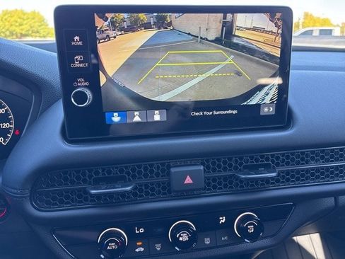 New 2026 Honda HR-V LX image 8