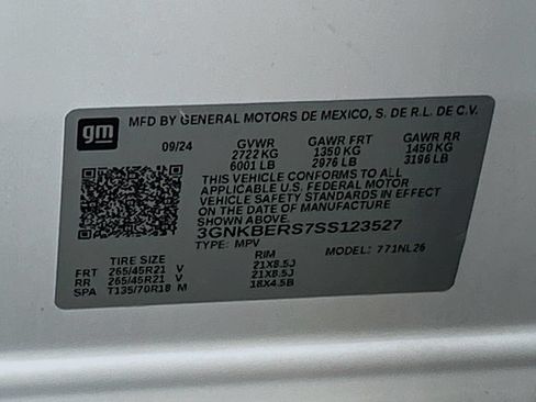 Used 2025 Chevrolet Blazer RS w/ Driver Confidence II Package FWD image 32