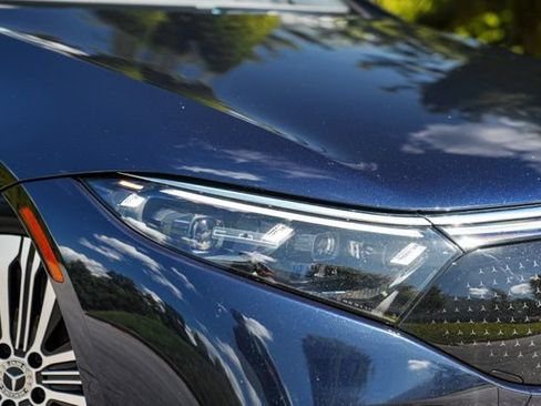 Used 2022 Mercedes-Benz EQS 450+ Sedan image 8