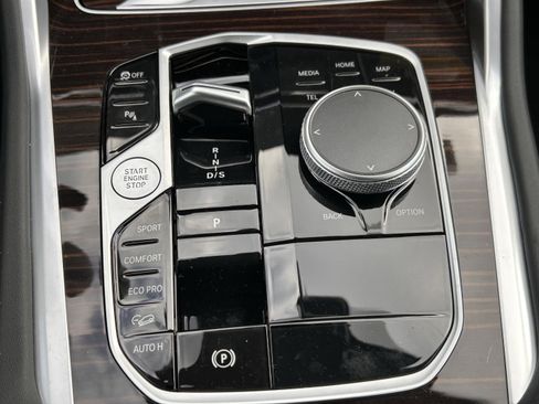 New 2026 BMW X6 xDrive40i w/ Premium Package image 13