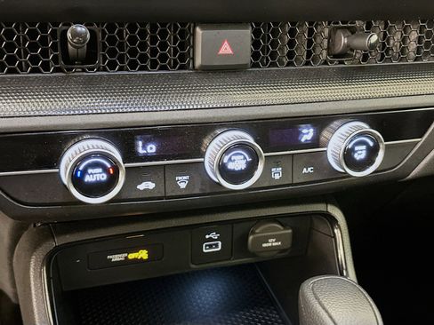Used 2025 Honda CR-V LX image 23