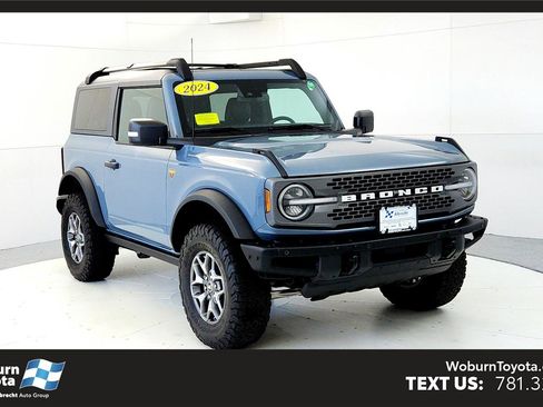 Used 2024 Ford Bronco Badlands image 1