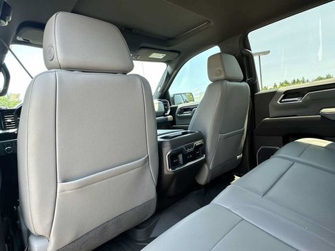 Certified 2023 GMC Sierra 1500 SLT AWD/4WD image 19