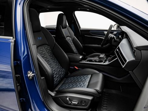 Used 2025 Audi RS 6 performance image 47