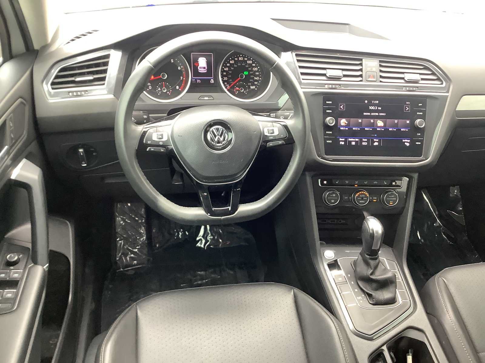 Used 2020 Volkswagen Tiguan SE FWD image 10