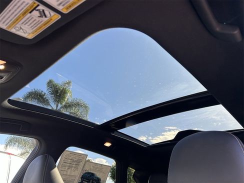 Certified 2022 INFINITI QX50 Luxe w/ Appearance Package image 34