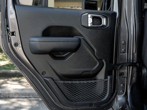 Used 2021 Jeep Wrangler Unlimited Willys image 58