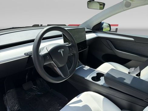 Used 2023 Tesla Model Y Long Range AWD/4WD image 10
