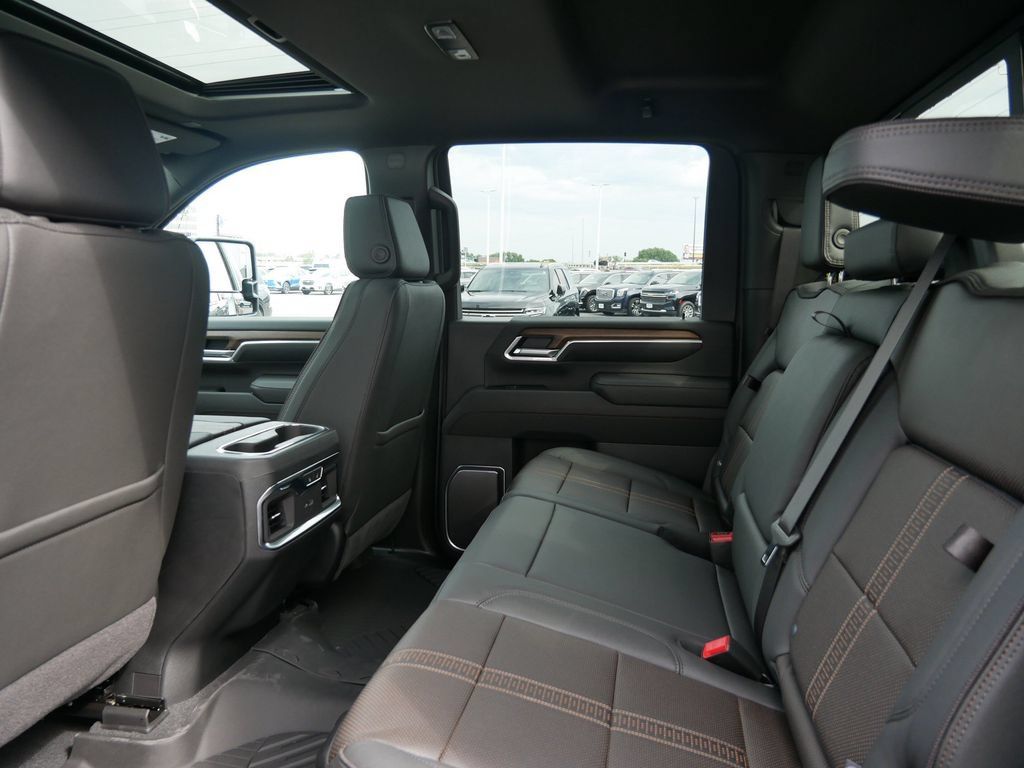 New 2026 Chevrolet Silverado 2500 High Country w/ High Country Premium Package AWD/4WD image 16