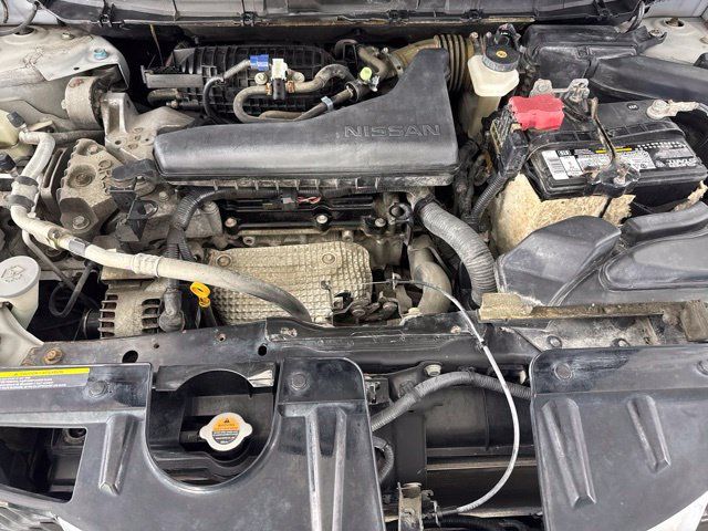 Used 2016 Nissan Rogue SV w/ SV Premium Package AWD/4WD image 18