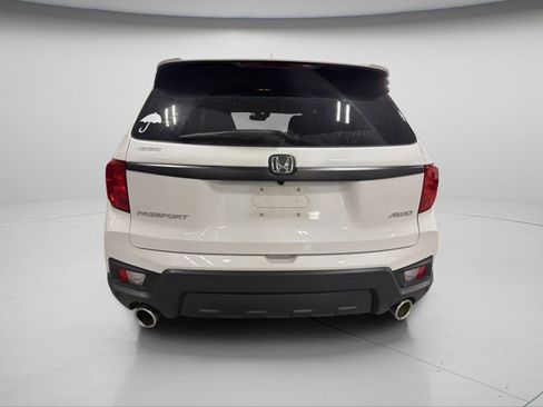 Used 2023 Honda Passport EX-L image 9