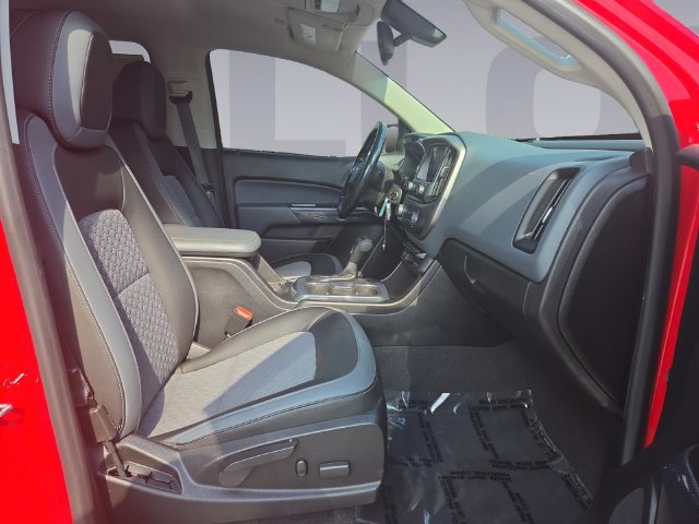 Used 2020 Chevrolet Colorado Z71 AWD/4WD image 17