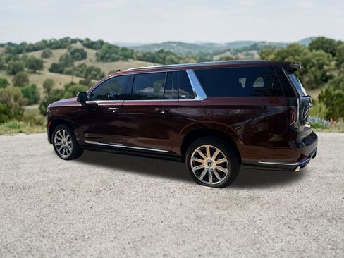 Certified 2023 Cadillac Escalade ESV Premium Luxury Platinum w/ Heavy-Duty Trailer Package AWD/4WD image 6