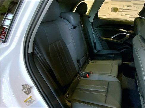 Used 2025 Audi Q5 Premium w/ Convenience Package AWD/4WD image 22
