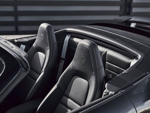 Used 2022 Porsche 911 Turbo S image 15