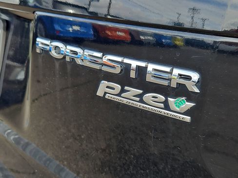 Used 2014 Subaru Forester 2.5i Premium w/ All-Weather Package image 28