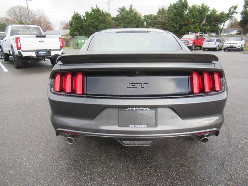 Used 2016 Ford Mustang GT image 5