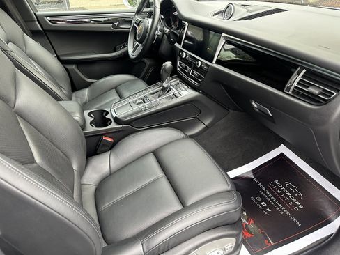 Used 2019 Porsche Macan S image 22