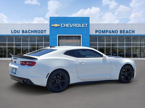 Used 2019 Chevrolet Camaro LT RWD image 3