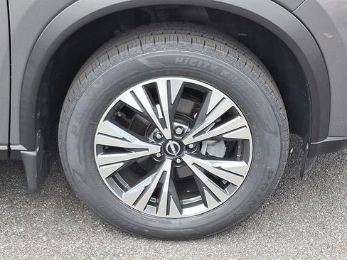 Used 2023 Nissan Rogue SV image 8