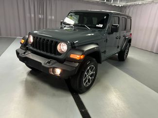Used 2024 Jeep Wrangler Unlimited Sport AWD/4WD video 3