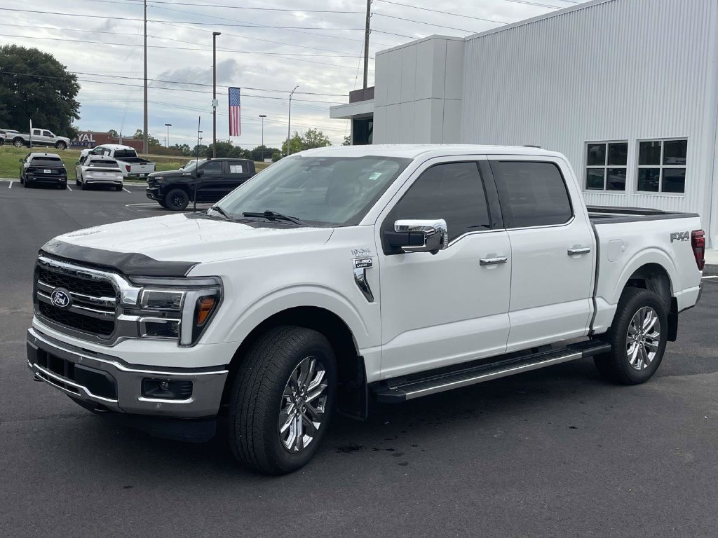 Used 2025 Ford F150 Lariat w/ Equipment Group 502A High AWD/4WD image 7