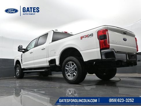 New 2026 Ford F250 Lariat w/ FX4 Off-Road Package image 38