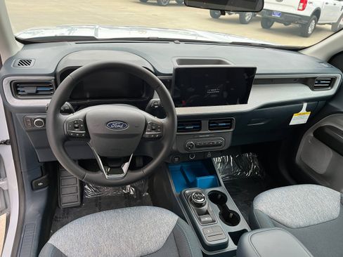 New 2025 Ford Maverick XLT w/ XLT Luxury Package FWD image 7