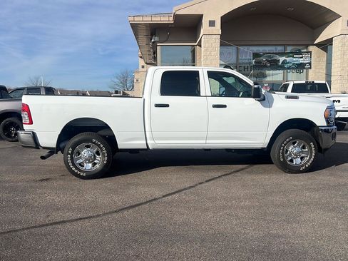Used 2024 RAM 2500 Tradesman w/ Chrome Appearance Group image 10