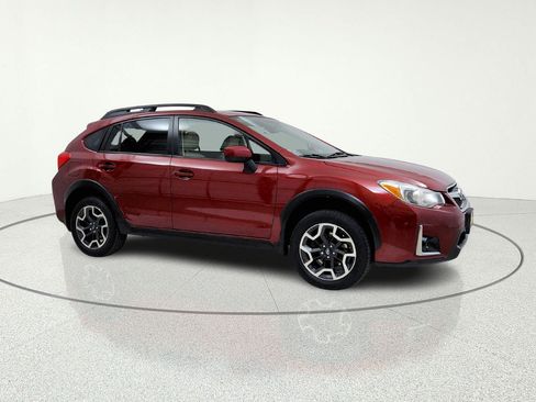 Used 2017 Subaru Crosstrek 2.0i Premium AWD/4WD image 10