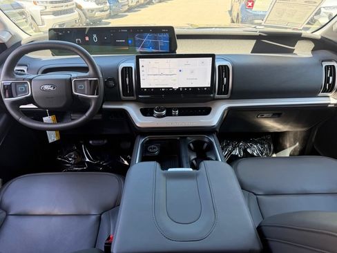 Used 2026 Ford Expedition Max Active RWD image 35